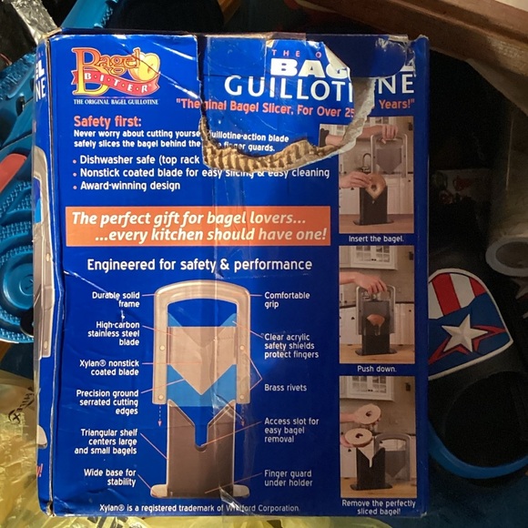 The Original Bagel Guillotine Slicer - Slices Bagels Safely - Picture 2 of 2